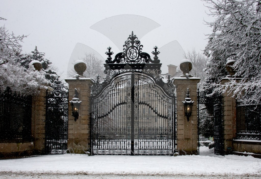 THE BREAKERS GATES