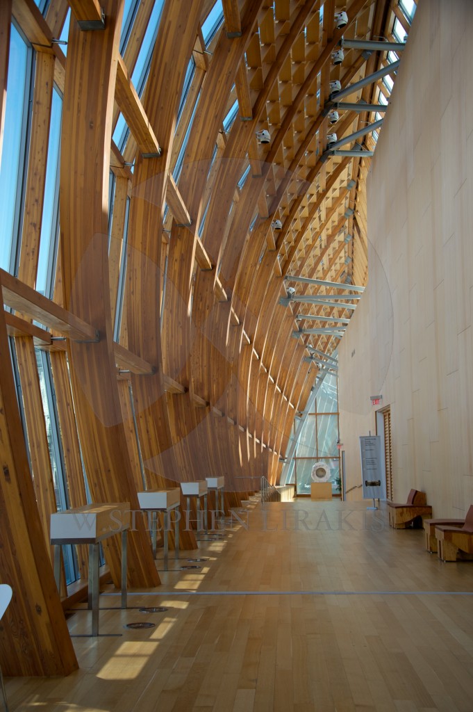 FRANK GEHRY CAFE