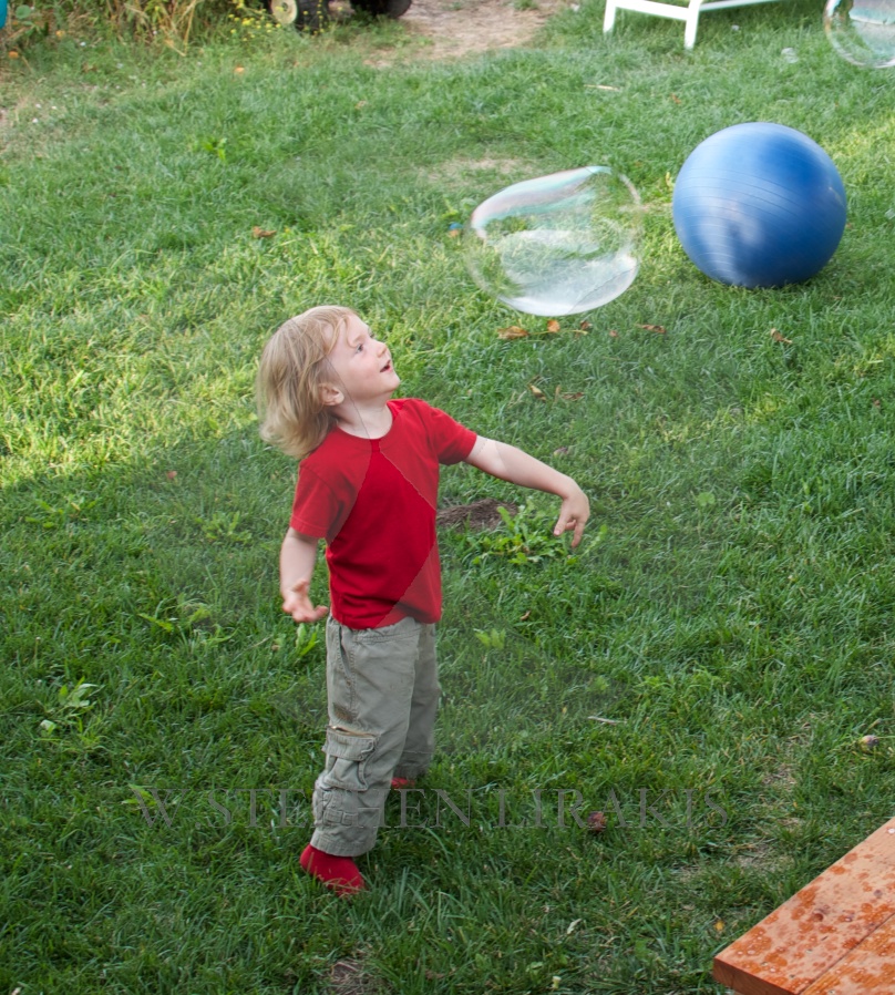 LUC AND THE BUBBLE