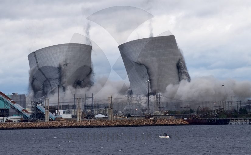 BRAYTON POINT COOLING TOWERS COME DOWN
